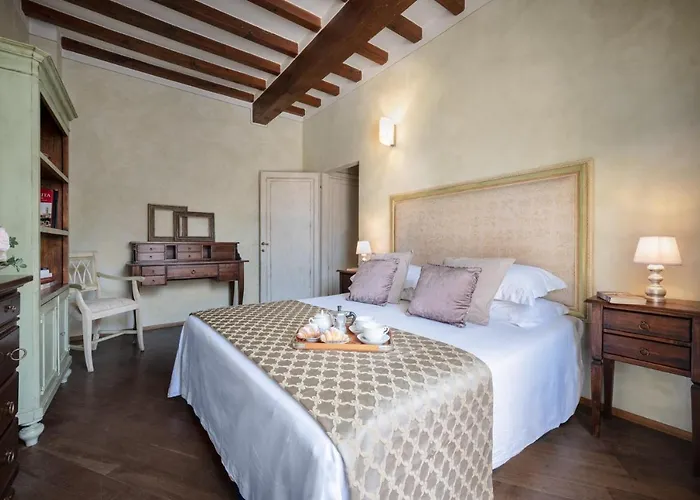 Chiara Five Senses Apartament *