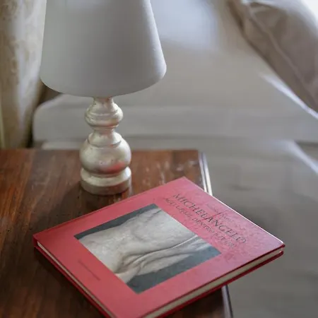 Chiara Five Senses * Florens